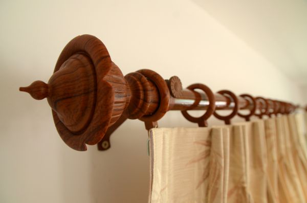 Cost of Curtain Rod Mounting in Iowa City