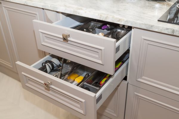 Cost of Drawer Hardware Installation in Iowa City