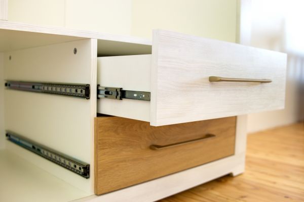 Cost of Pull Handle Installation in Iowa City