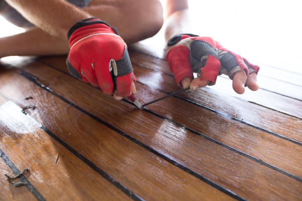 Cost of Deck Caulking in Iowa City