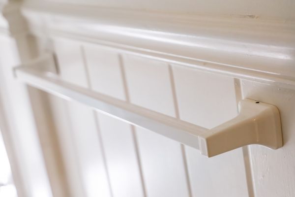 Cost of Towel Bar Installation in Iowa City